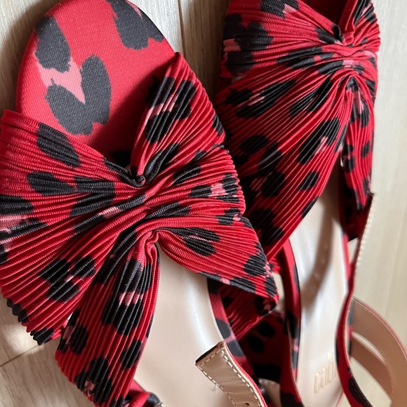 Cabi siren sandals leopard print pleated peep toe red ankle straps spool heel - Picture 14 of 14